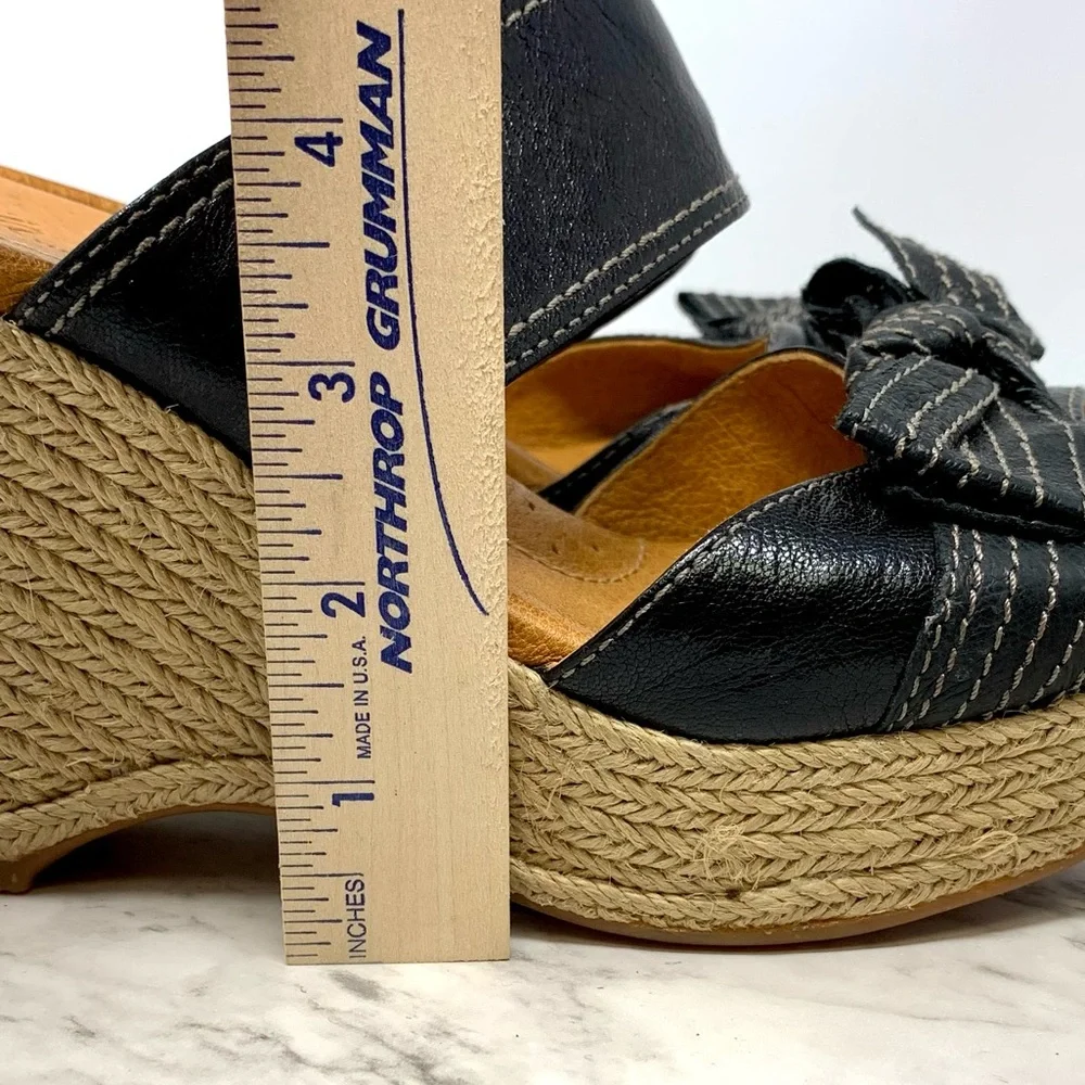 Naya Colette Bow Detail Black Leather Chunky Wedges 8.5 Feminine Resortwear Chic